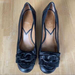 Vince Camuto Black heels size 38